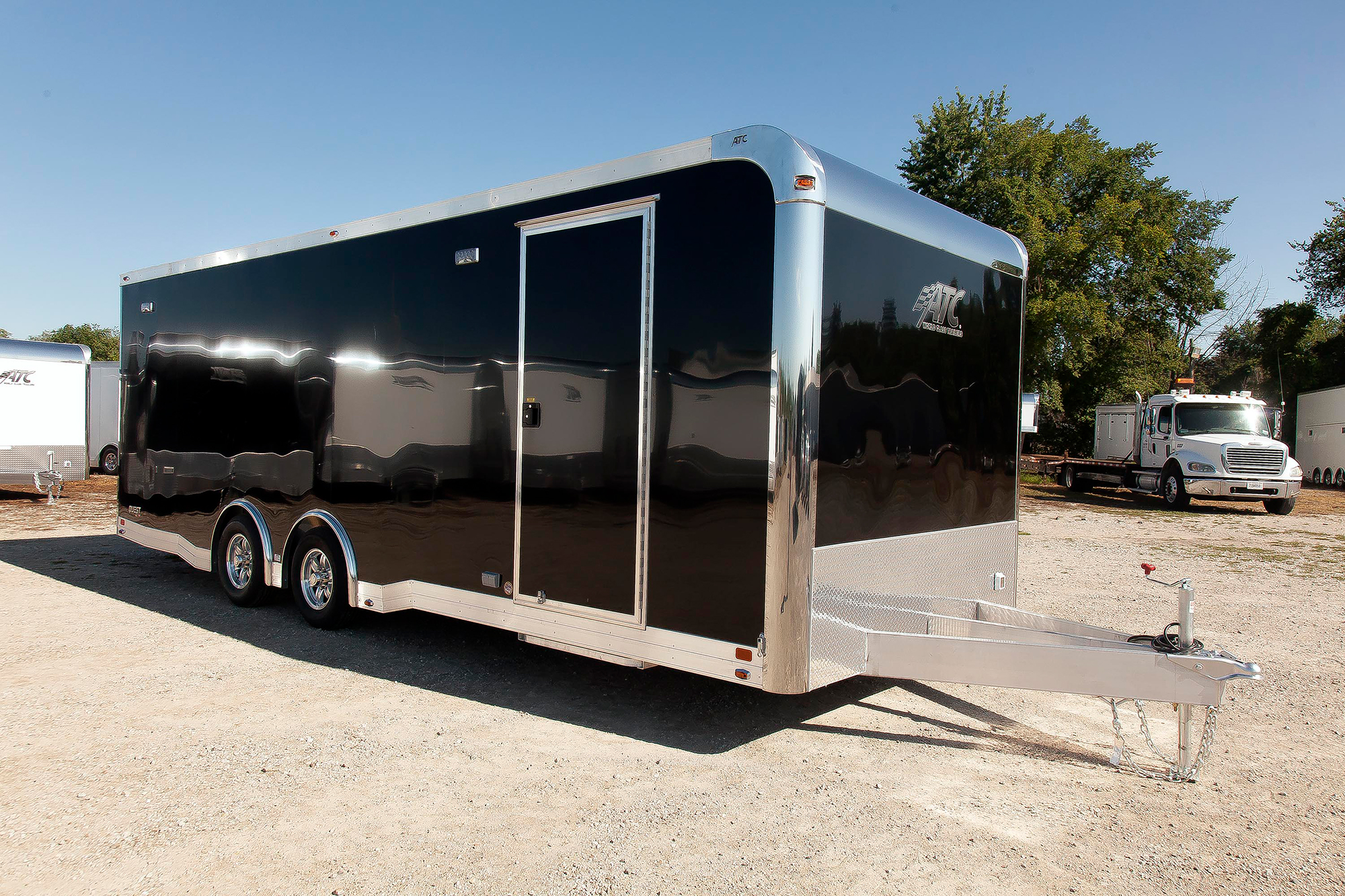 Buy & Sell New & Used Trailers High End Mobile Boutique at