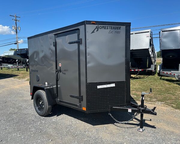 Homesteader 5 x 8 Enclosed V-Nose Cargo Trailer - Black Trim