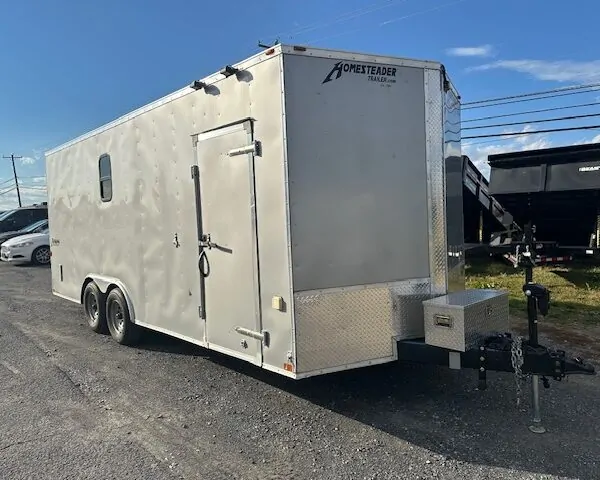 2023 Homesteader 8.5 x 20 V-Nose Enclosed Car Hauler